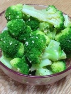 ブロッコリーのゴマ風味-レシピのメイン写真