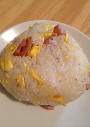チャーハン風おにぎり☆お父さんご飯☆-レシピのメイン写真