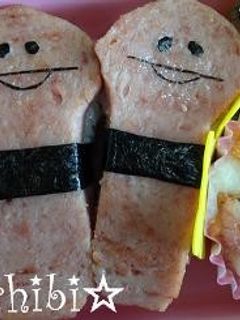 スパムおにぎりdeなめこ*:・☆゚"-レシピのメイン写真