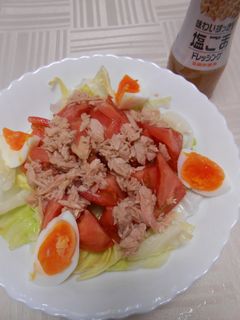 トマトとツナと茹で卵のサラダ-レシピのメイン写真