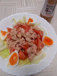トマトとツナと茹で卵のサラダ-レシピのメイン写真