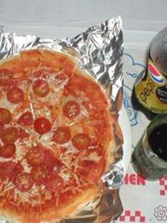 ペプシスペシャルと一緒に食べたいピザ-レシピのメイン写真