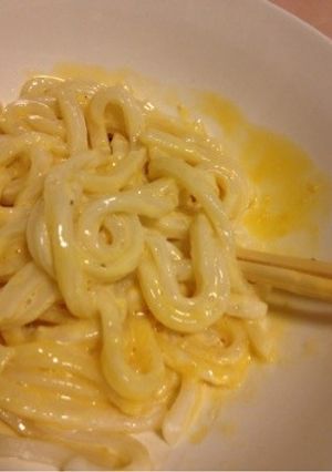 ドレッシングで！カルボナーラ風うどん-レシピのメイン写真
