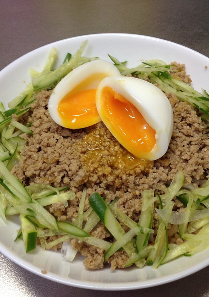 鶏そぼろ丼〜半熟卵のせ〜-レシピのメイン写真