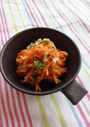 【副菜】モリモリ食べれる人参サラダ-レシピのメイン写真