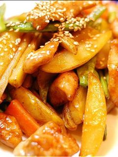 鶏胸肉と新じゃがの甘辛オイスター炒め-レシピのメイン写真