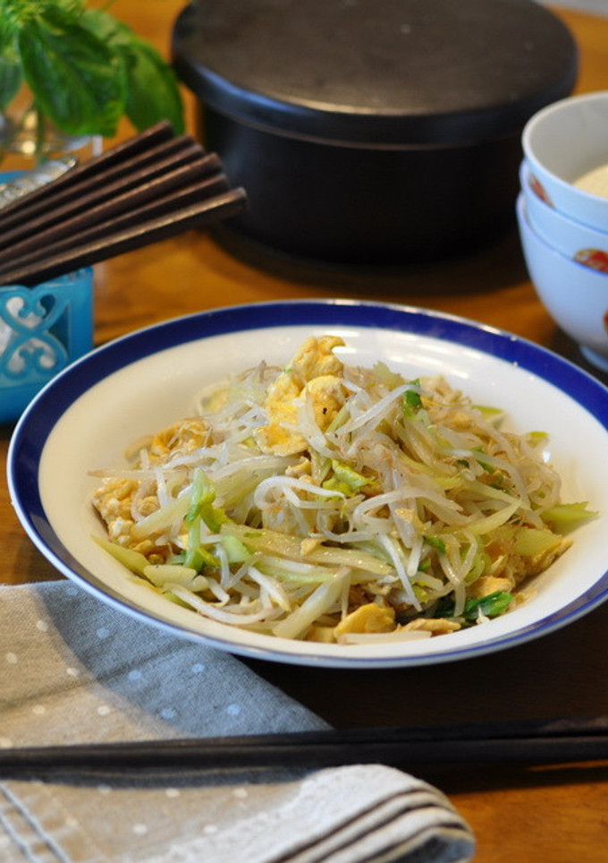 簡単！セロリともやしの卵炒め-レシピのメイン写真