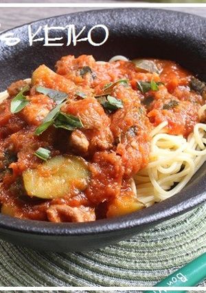 鶏肉とズッキーニのトマト煮-レシピのメイン写真