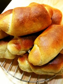 *ミルク風味の全粒粉ロールパン*-レシピのメイン写真