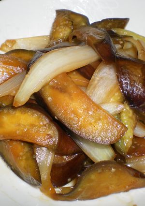 なすと玉ねぎの炒め物　(しょう油味)-レシピのメイン写真