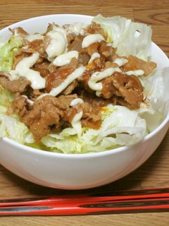 焼肉のタレを使って がっつり!ぴり辛豚丼-レシピのメイン写真