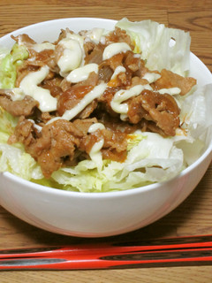 焼肉のタレを使って がっつり!ぴり辛豚丼-レシピのメイン写真