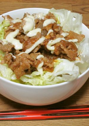 焼肉のタレを使って　がっつり！ぴり辛豚丼-レシピのメイン写真