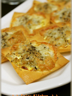 簡単♪ワンタンの皮でしらすチーズ焼き-レシピのメイン写真