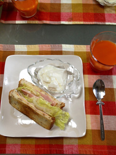 レタスハムチーズのトーストサンド♪-レシピのメイン写真