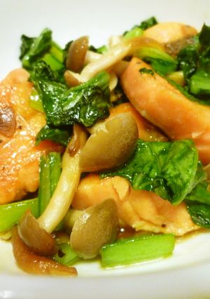 鮭としめじとちんげん菜の和風ソース炒め-レシピのメイン写真