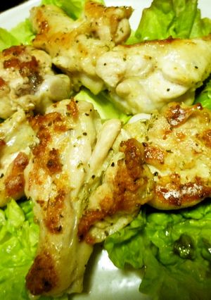 ♪鶏手羽元♪のシンプル塩ガーリック焼き-レシピのメイン写真