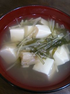 豆腐と水菜とエノキのお吸い物-レシピのメイン写真