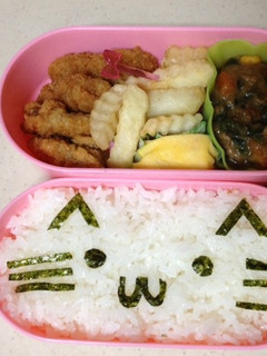 顔文字風簡単にゃんこキャラ弁デコ弁-レシピのメイン写真