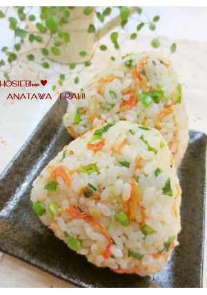 干しエビと天かすでやみつき☆おにぎり-レシピのメイン写真