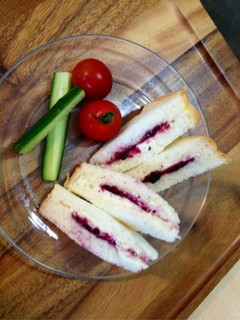 6Pチーズケーキとジャムでサンドイッチ-レシピのメイン写真