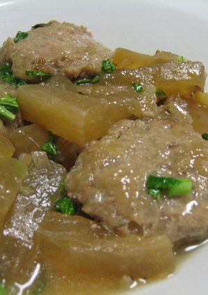 子供も大好き豚団子と大根の甘辛煮-レシピのメイン写真