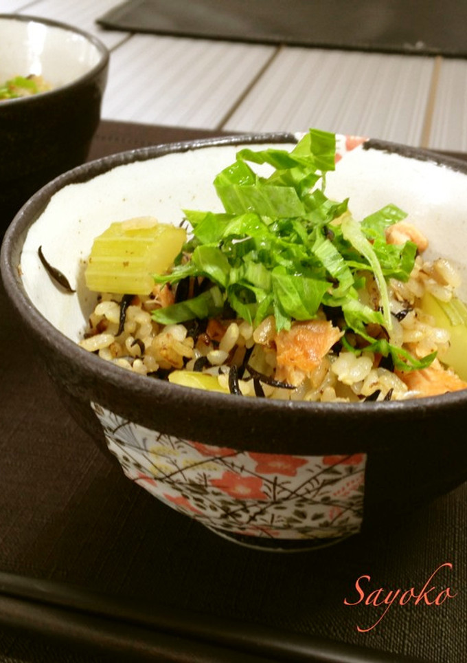 サーモンとセロリの炊き込みごはん-レシピのメイン写真