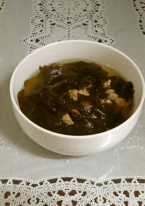 미역국ミヨクッ(韓国わかめスープ)-レシピのメイン写真