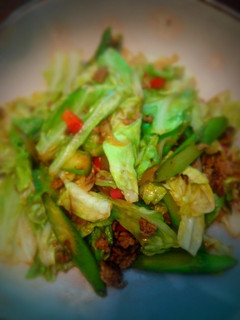 ひき肉とアスパラとレタスのオイスター炒め-レシピのメイン写真