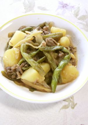 いんげん豆と牛肉玉葱じゃがいもの生姜煮-レシピのメイン写真