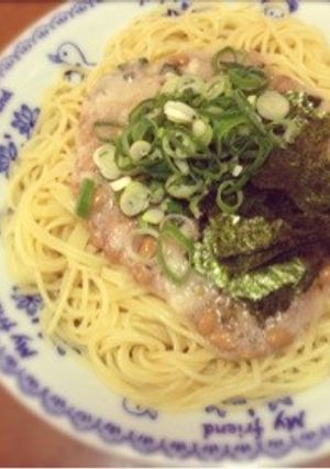 簡単手抜き！かけるだけのねばねばパスタ-レシピのメイン写真