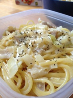 簡単ホワイトソースパスタ-レシピのメイン写真