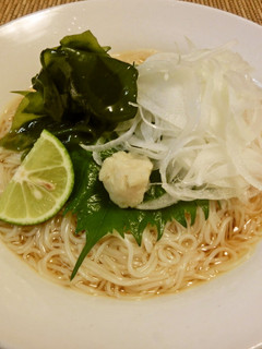 玉ねぎスライス入りそうめん(うどん)~♪-レシピのメイン写真