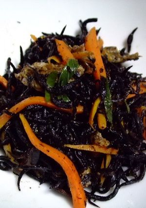 ゴマ風味で美味しい♪ひじき煮-レシピのメイン写真