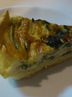 簡単豪華♪ベーコンとほうれん草のキッシュ-レシピのメイン写真