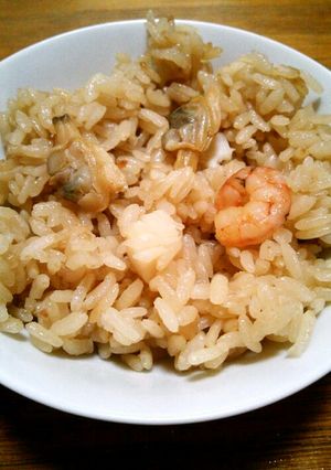 シーフードミックスで☆中華風炊き込みご飯-レシピのメイン写真