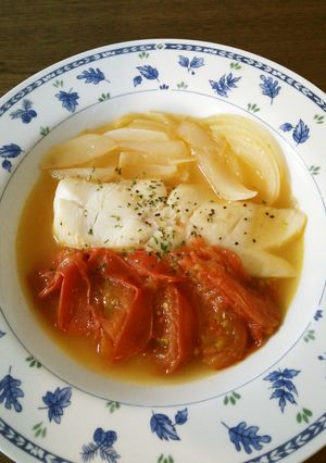 カラスカレイとトマトの洋風煮付け-レシピのメイン写真
