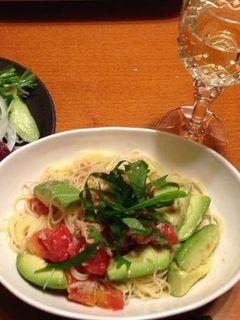 トマトとアボカドの冷たいパスタ-レシピのメイン写真