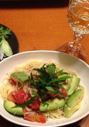 トマトとアボカドの冷たいパスタ-レシピのメイン写真
