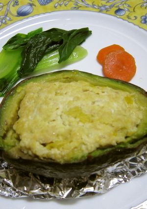 豆腐ハンバーグ in アボカド-レシピのメイン写真