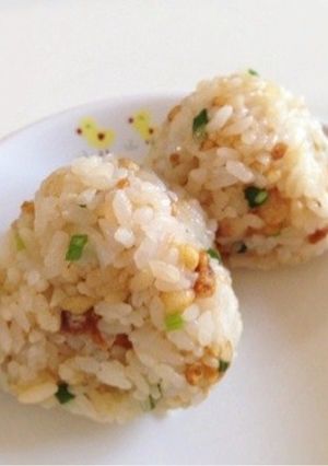 満腹!天かすおにぎり-レシピのメイン写真