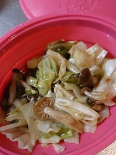 レンジで簡単☆キャベツとしめじの香味だれ-レシピのメイン写真