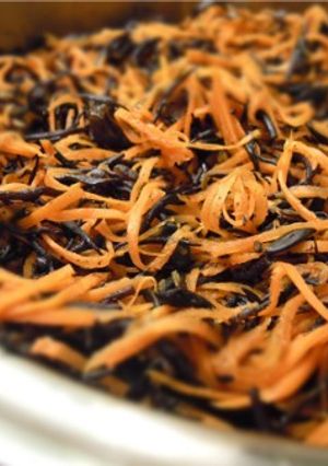 にんじん一本使用ひじきの煮物-レシピのメイン写真