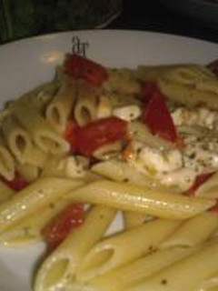 イタリア風モッツァレラとトマトのシンプルパスタ-レシピのメイン写真
