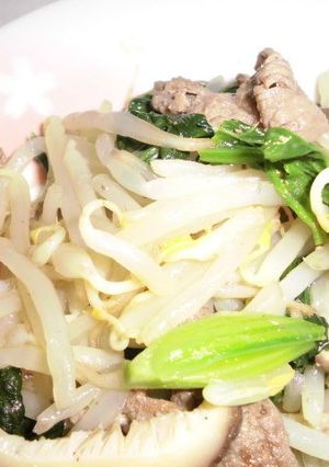 もやしとホウレン草と干椎茸の牛肉のソテー-レシピのメイン写真