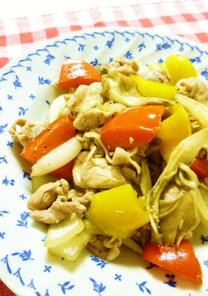夏にスタミナ！豚こまのイタリアン風炒め-レシピのメイン写真