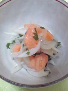 新たまねぎとサーモンのサラダ-レシピのメイン写真