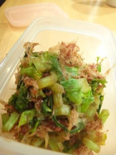 5分で栄養満点!カブの葉の炒め物♪-レシピのメイン写真