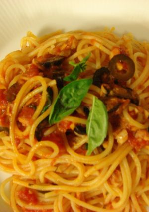 お手軽なのに?黒オリーブとツナのパスタ-レシピのメイン写真