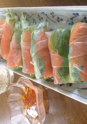 スモークサーモンの簡単生春巻き-レシピのメイン写真